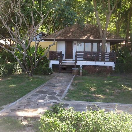 Mooban Talay Resort Koh Samet Bagian luar foto