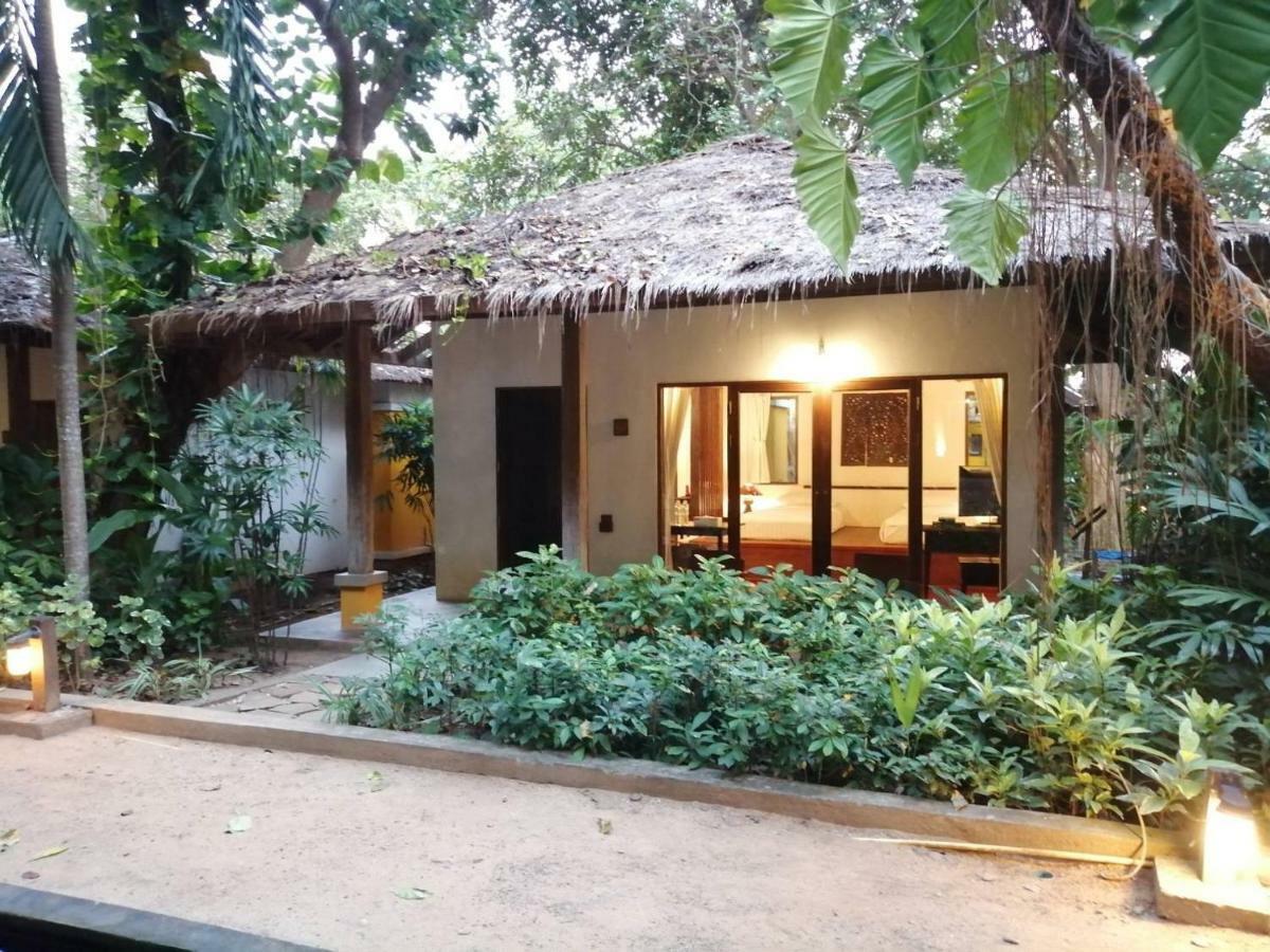 Mooban Talay Resort Koh Samet Bagian luar foto